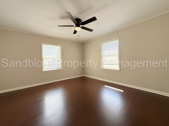 Building Photo - 2614 S Urbana Ave