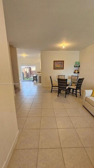 Building Photo - 1146 SE 26th Ter