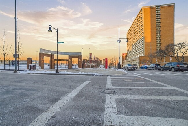 Building Photo - 1035 Commonwealth Ave