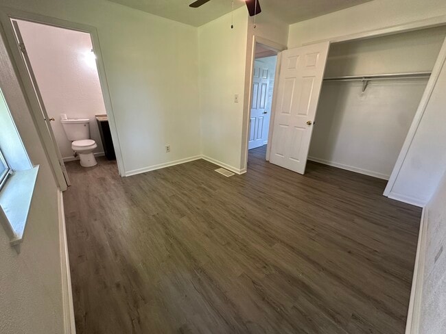 Building Photo - 3 bedroom 2 bath home in Orchard Hill