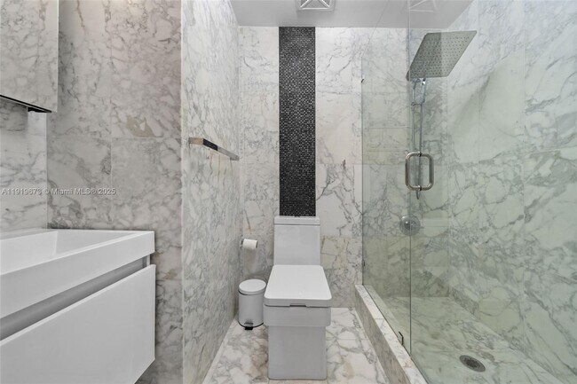 Building Photo - 60 SW 13th St