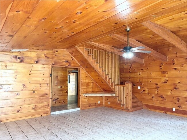 Building Photo - 368 White Pine Crossover