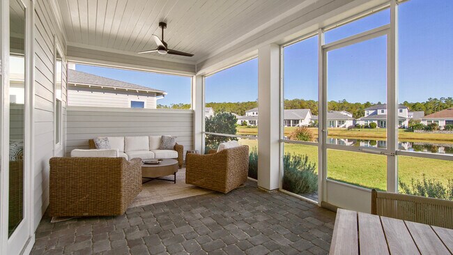 Building Photo - 1866 Pathways Drive