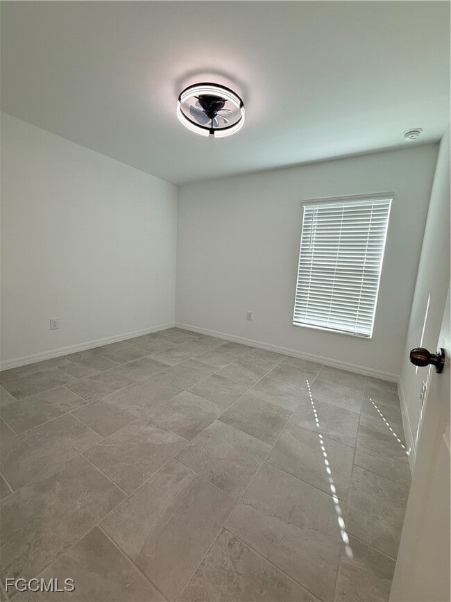 Building Photo - 3844 Treasure Oak Wy