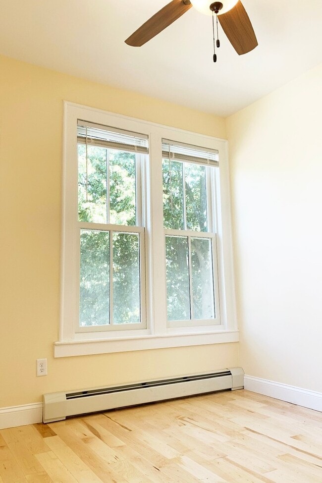 Building Photo - 375 St Paul St