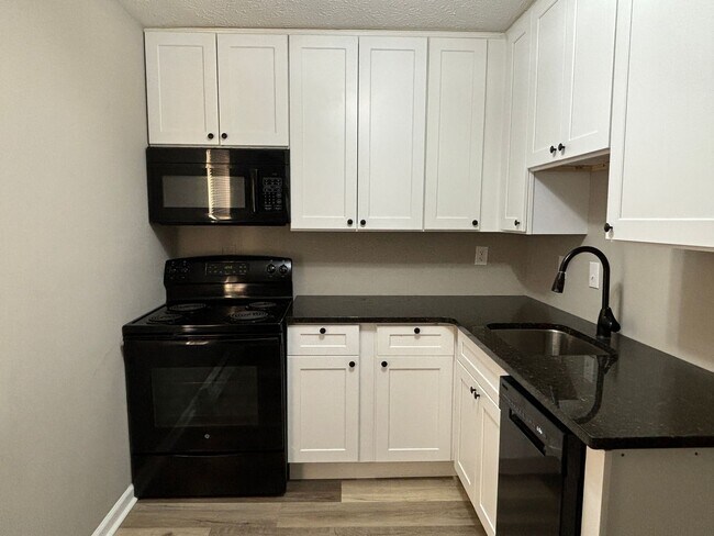 Building Photo - 1338-40 Barth