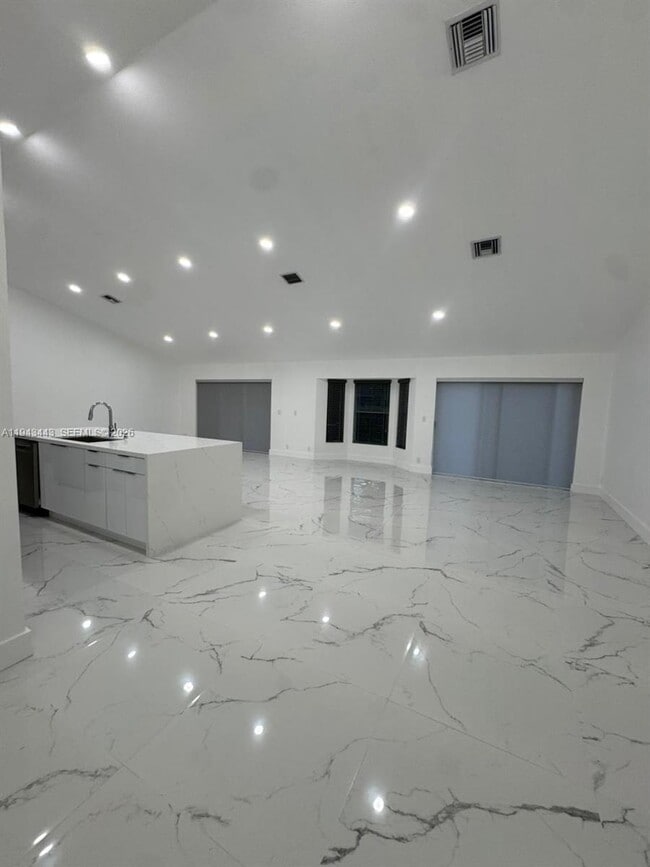 Building Photo - 10227 SW 55th Ln