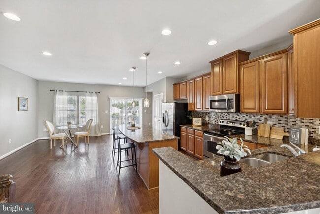 Building Photo - 3103 Alliance Ct
