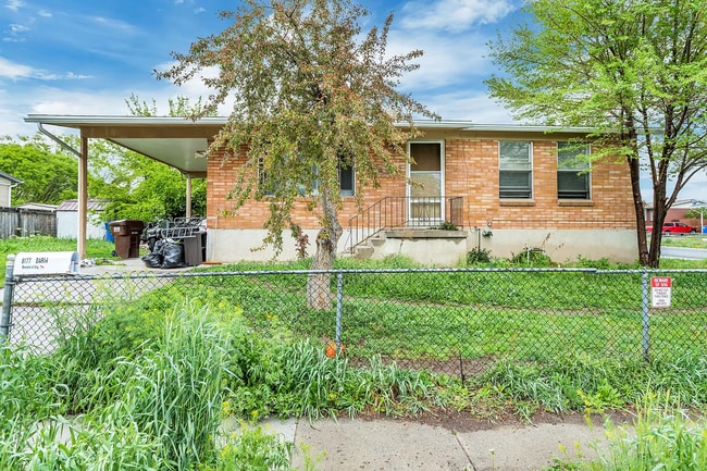 Building Photo - 8177 S Darin St