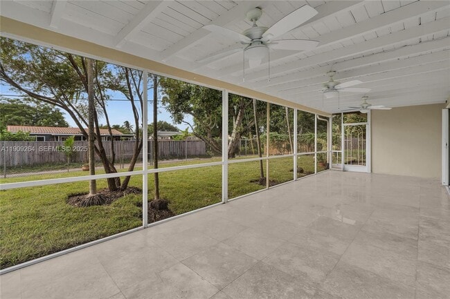 Building Photo - 2114 N 44th Ave