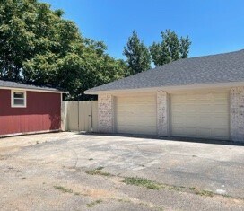 Garage with alley access - 4236 Ridgecrest Cir