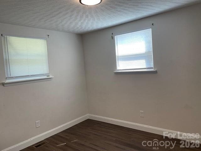 Building Photo - 802 Spencer Rd NE