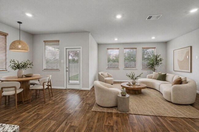 Building Photo - 283 Carolina Buckthorn Dr