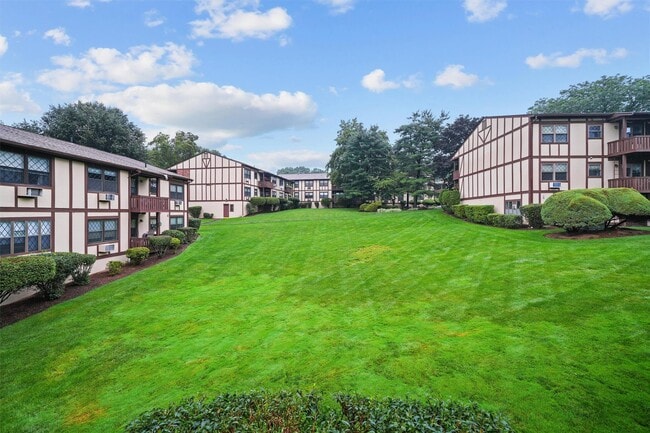 Building Photo - 407 Sierra Vista Ln