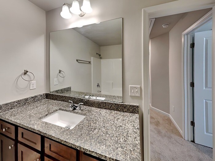 Building Photo - 15 Blake Ave