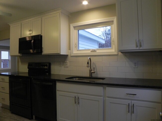 Building Photo - 53 Tremont St
