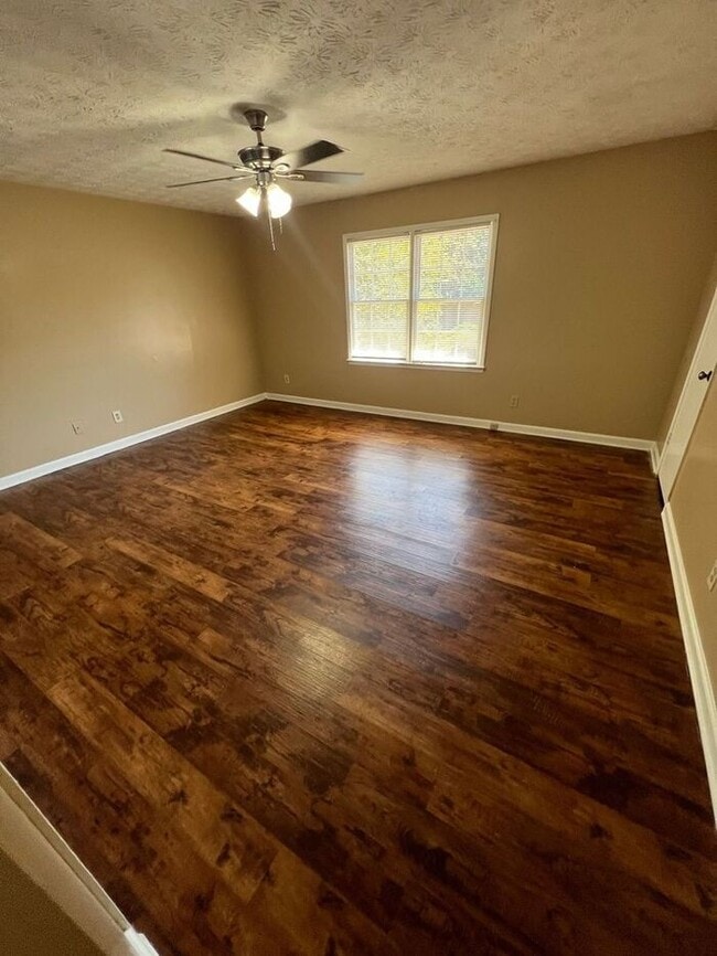 Building Photo - !!!WARNING: AVOID SCAMS CONFIRM RENTAL AT ...
