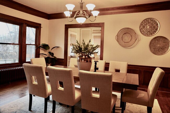 Building Photo - Stunning Historic Estate + In Ground Pool + Private Carriage House + Chef's Kitchen + Two Car Garage