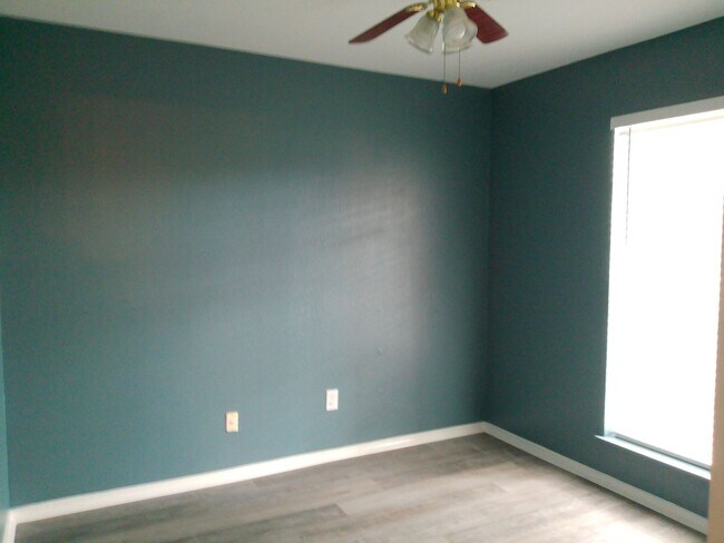 Building Photo - 2600 Alana Ln