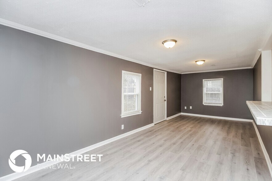 Building Photo - 1928 2nd Ave