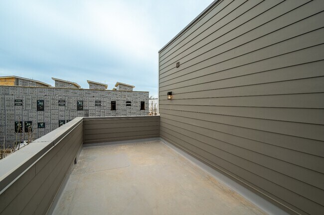 Building Photo - Perfect New Standalone 4 bed 4 bath Close to Greenville Ave & Henderson