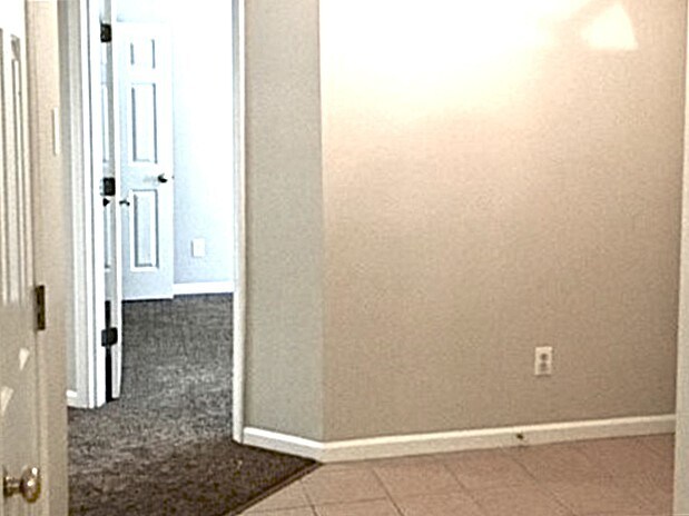 Building Photo - 5640 Regent Village Dr