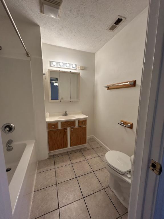 Building Photo - 200 Henry St