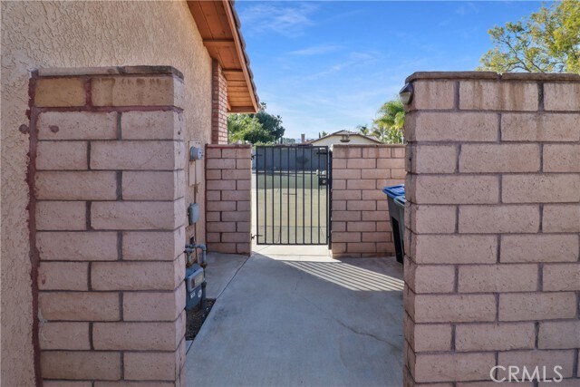 Building Photo - 3635 Courbette Dr