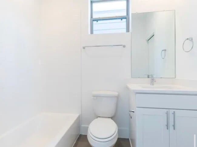 Building Photo - 2208 McGowen St