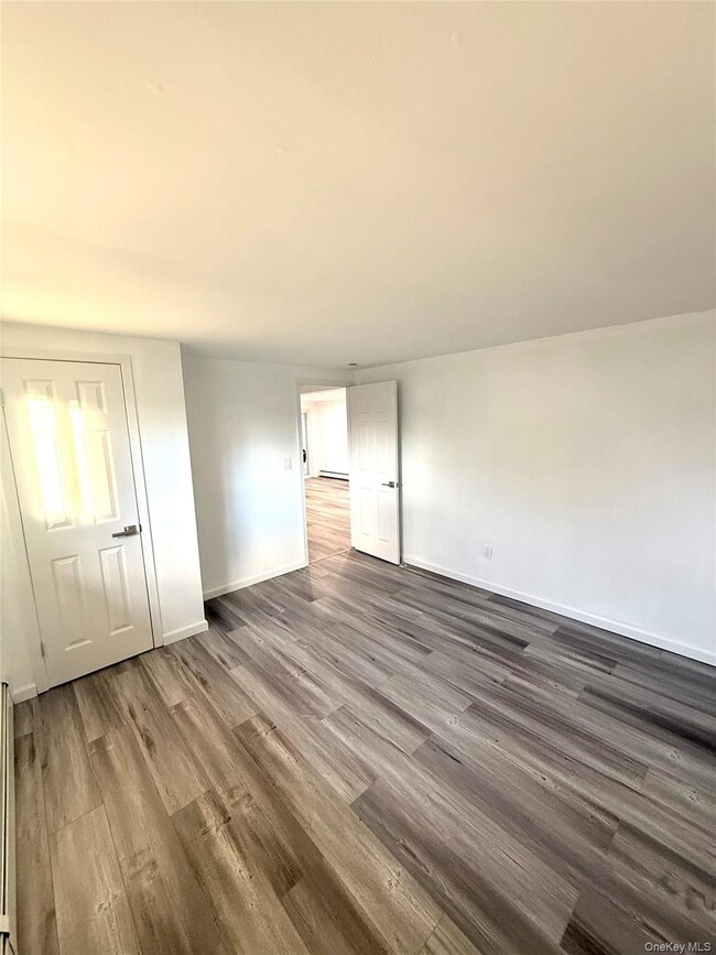 Building Photo - 193 E John St