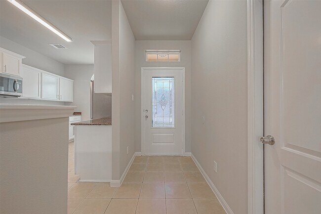 Building Photo - 20630 Stout Dr