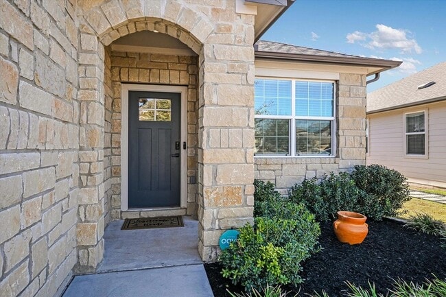 Building Photo - 507 Bluffview Dr.