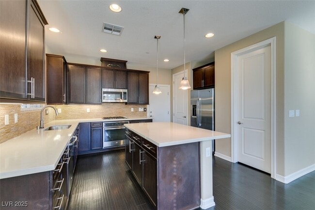 Building Photo - 1441 Brushback Ave