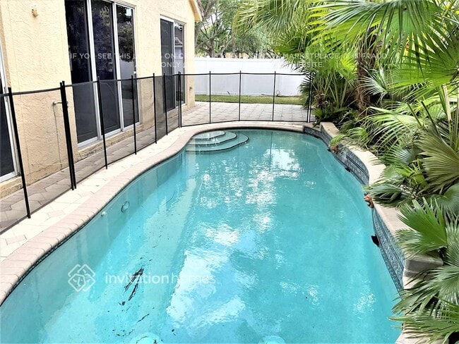 Building Photo - 1140 NW 184th Terrace