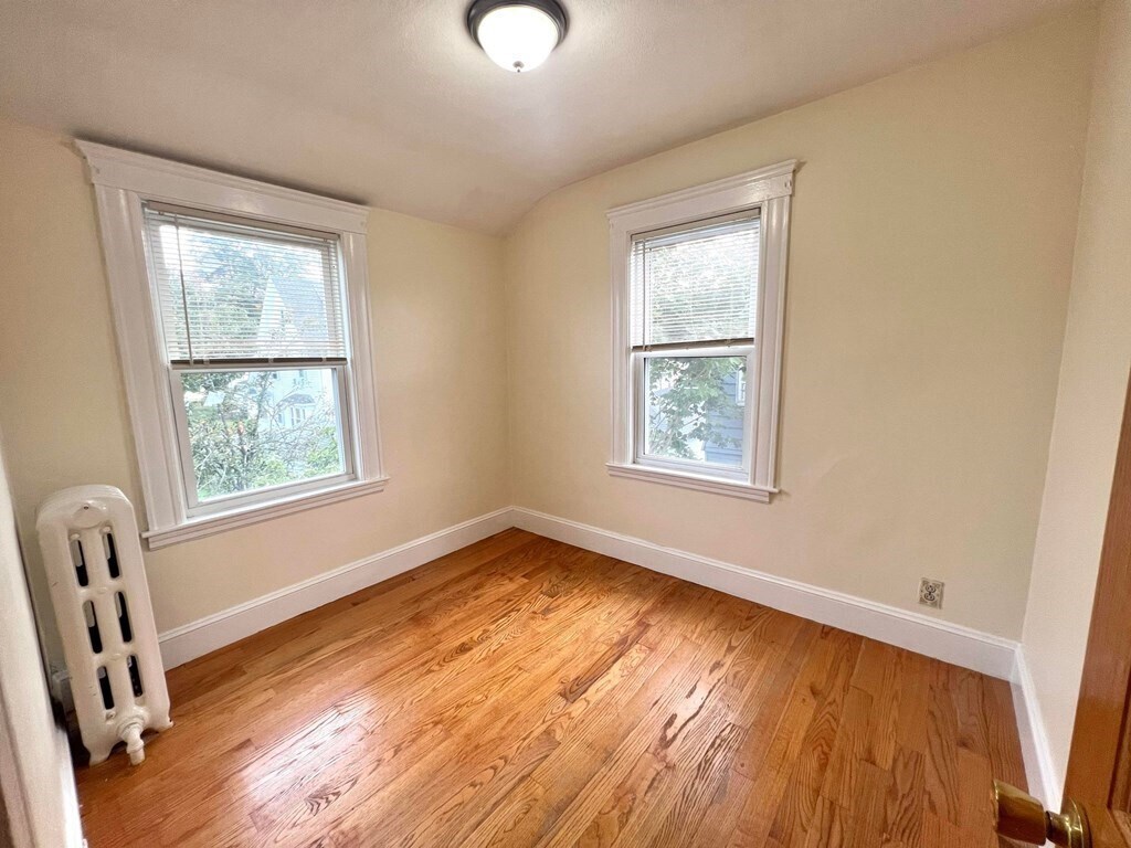 Building Photo - 164 Marlboro St
