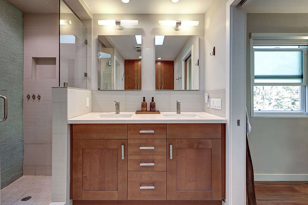 Building Photo - 8326 Ridpath Dr