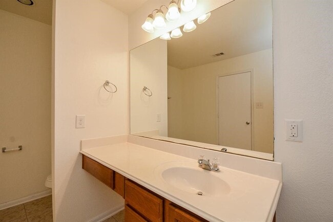 Building Photo - 19441 Archer Glen Dr