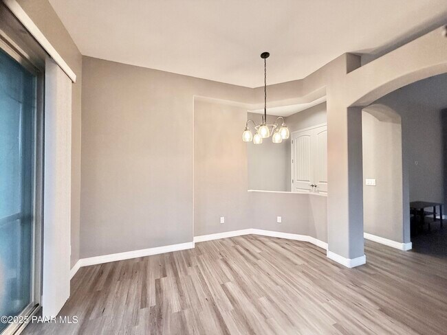Building Photo - 5768 N Thornberry Dr