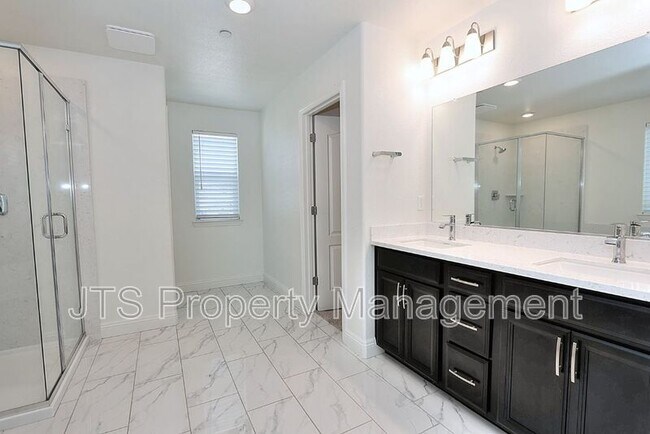 Building Photo - 4268 Emerald Gate Ln
