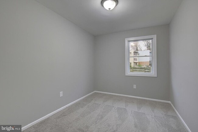 Building Photo - 178 Daimler Dr