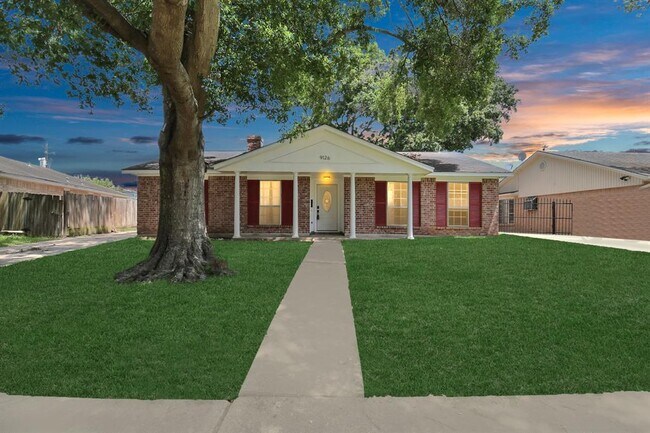 Building Photo - 9126 Troulon Dr