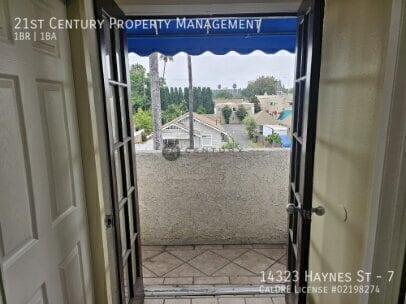 Building Photo - 14323 Haynes St