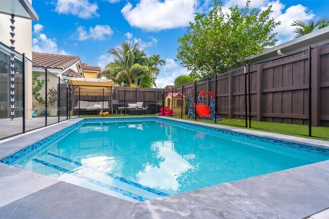 Building Photo - 15452 SW 50th Terrace