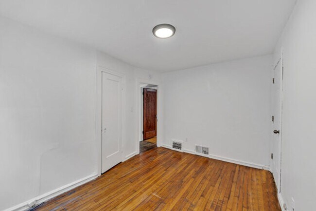 Building Photo - 3474 Daleford Rd