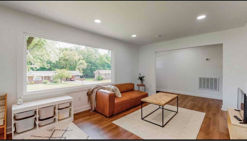 Building Photo - 202 Caldwell Dr