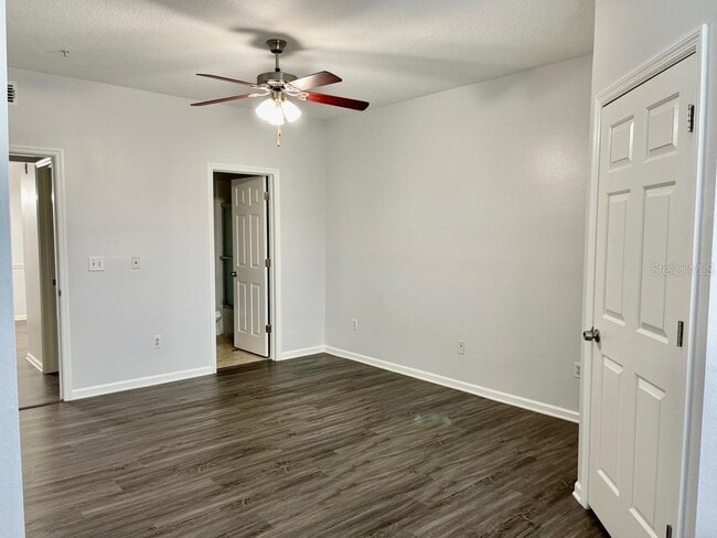 Building Photo - 14316 Fredricksburg Dr