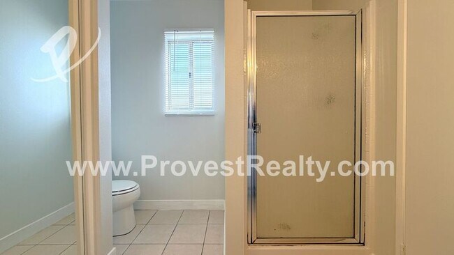 Building Photo - 14199 Estate Way