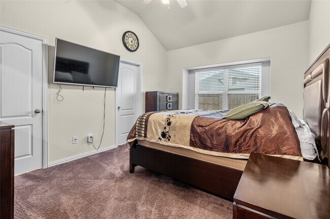 Building Photo - 12725 Pirate Bend Dr