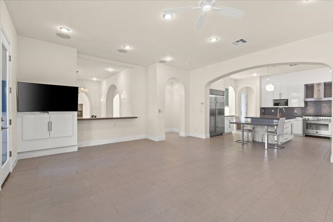 Building Photo - 3043 Red Springs Dr