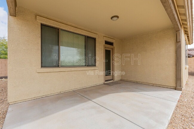 Building Photo - 18545 W Paseo Way